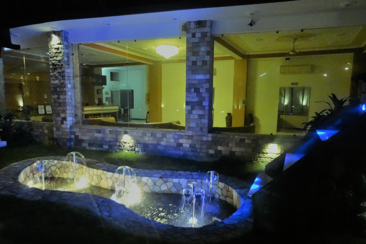 דהראדון Hotel Sukoon מראה חיצוני תמונה